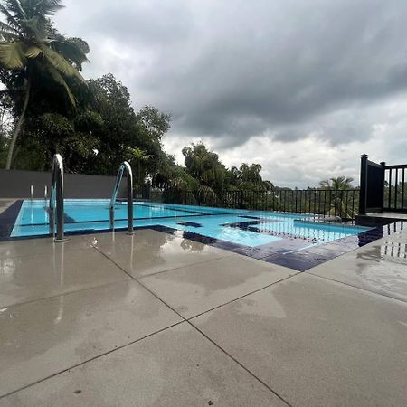 Oyo 278 Hotel Rivelka Kundasale Kültér fotó