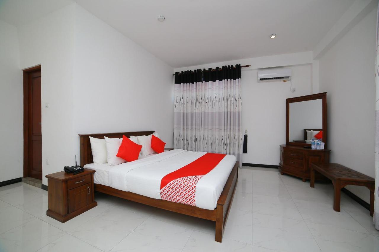 Oyo 278 Hotel Rivelka Kundasale Kültér fotó